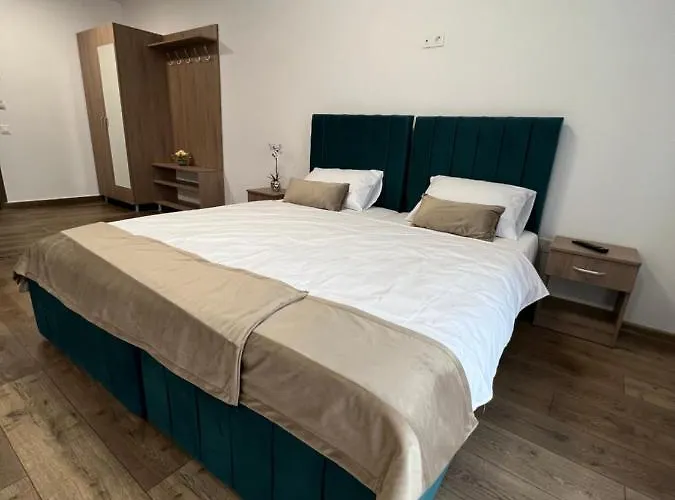 Apartment Plevnei 3 4*